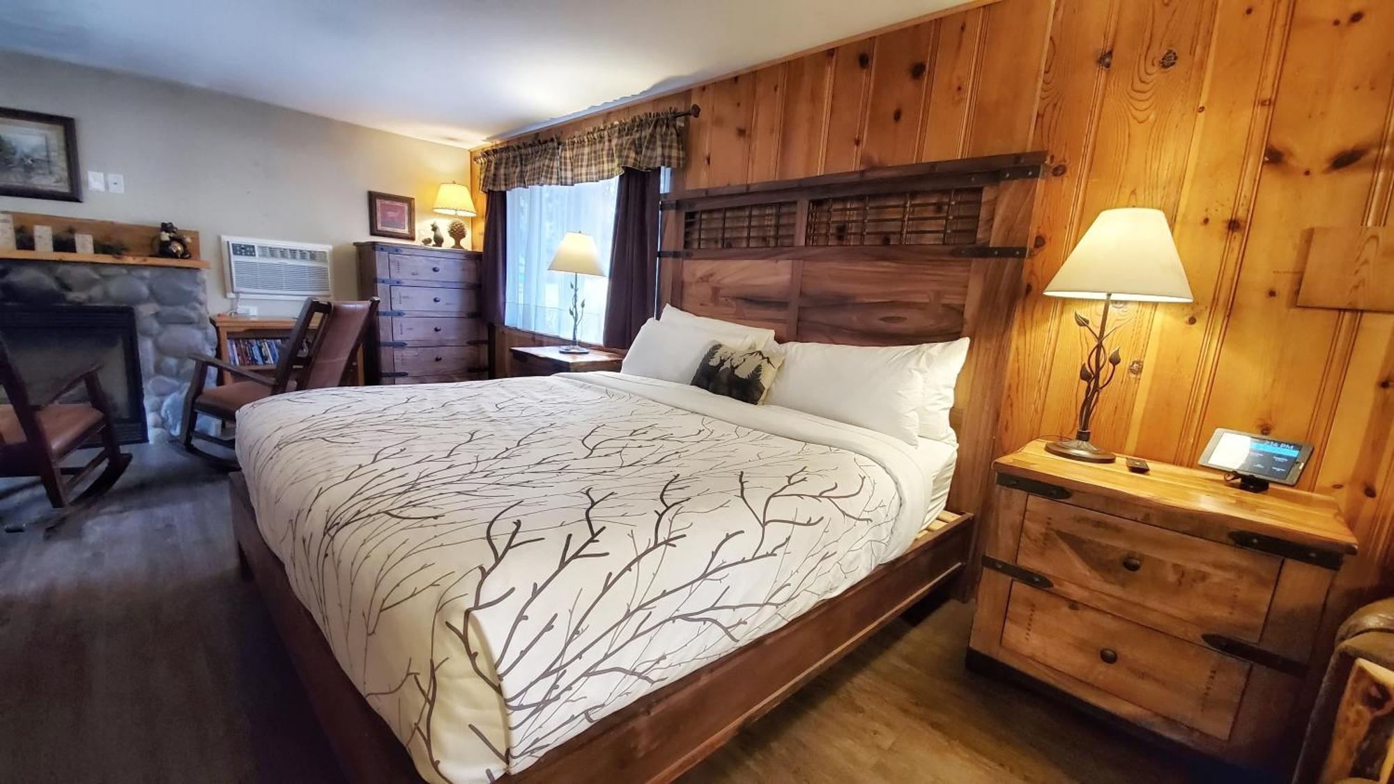 The Inn On Fall River & Fall River Cabins Estes Park Room photo